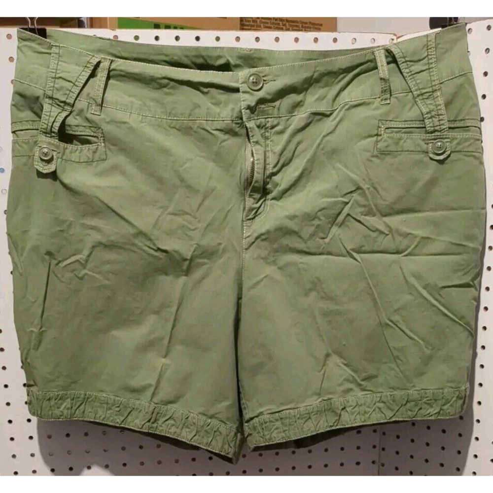 Lane Bryant Shorts Size 22 Green Khaki Pockets Button Zip
